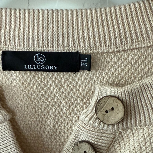 Lillusory|Tan neutral waffle knit sweatshirt with button details,Size XL•••Boho - Picture 10 of 12